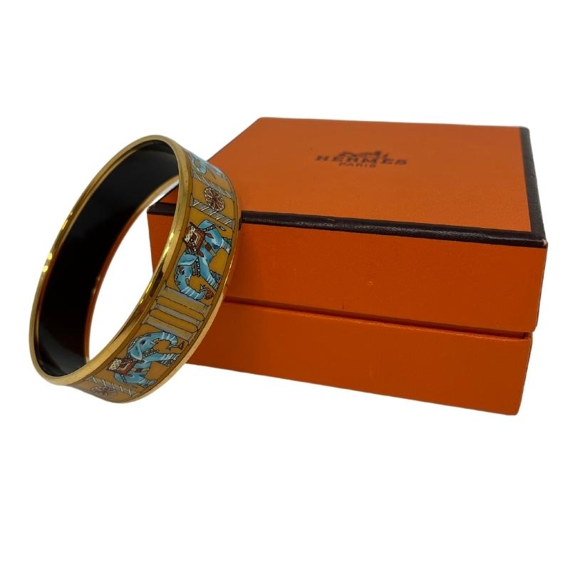 Hermes vintage wide enamel bangle, 18K Yellow Gold-Plated Brass, printed enamel, condition excellent 