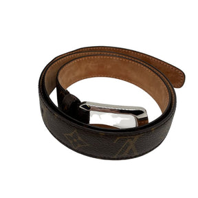 Louis Vuitton vintage belt in brown monogram leather with silver tone hardware. Good condition