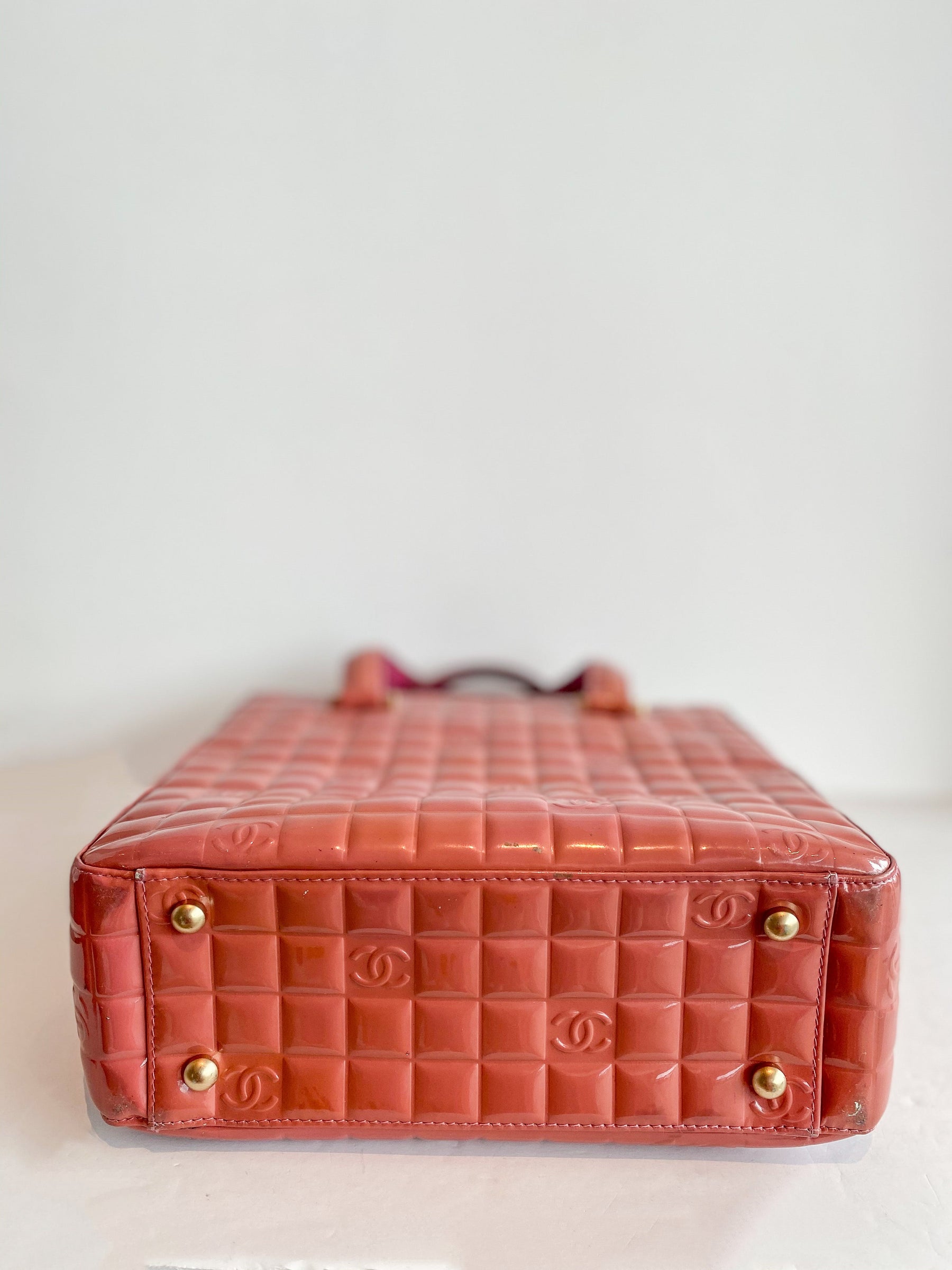 Chanel Chocolate Bar Tote Bag Pink Bottom