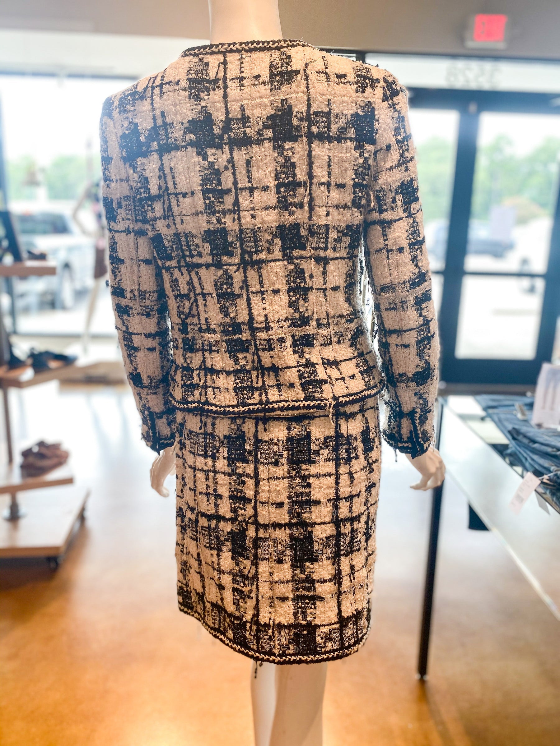 Chanel Tweed Plaid Suit Blazer Jacket Skirt Back