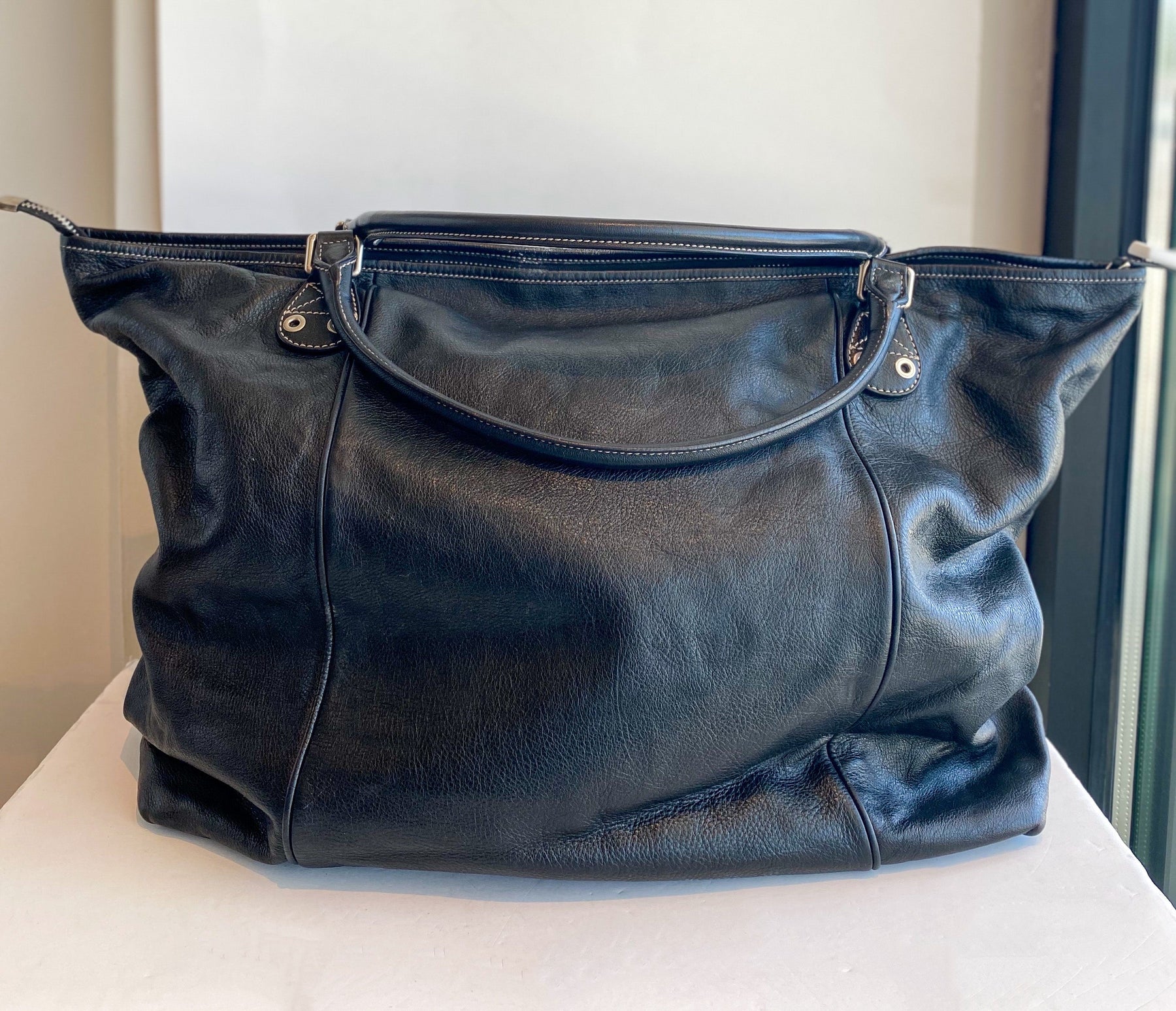 Gucci Black Leather Weekender Bag Back of Bag