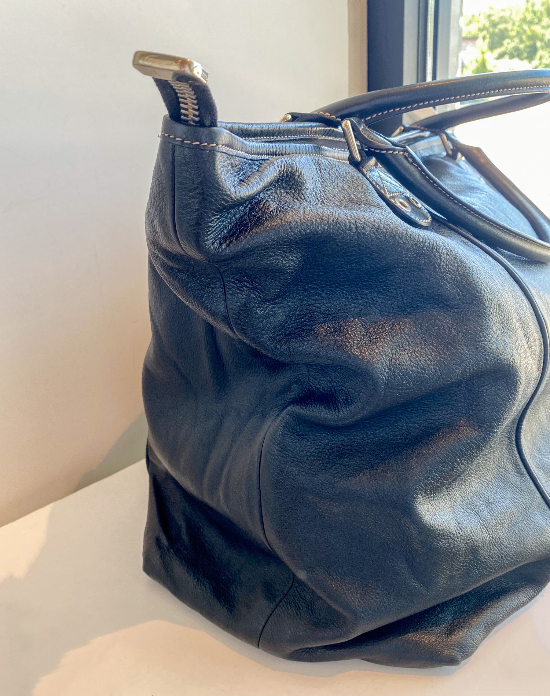 Gucci Black Leather Weekender Bag Side of Bag