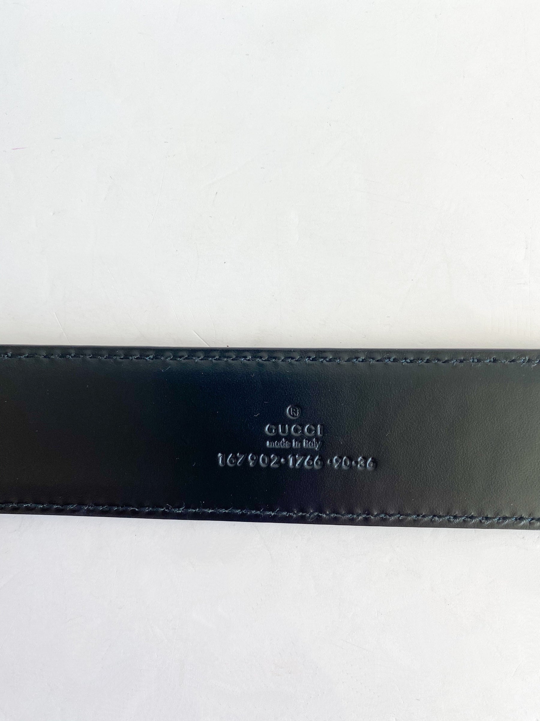 Gucci Black Leather Belt Gold Buckle Inside Logo