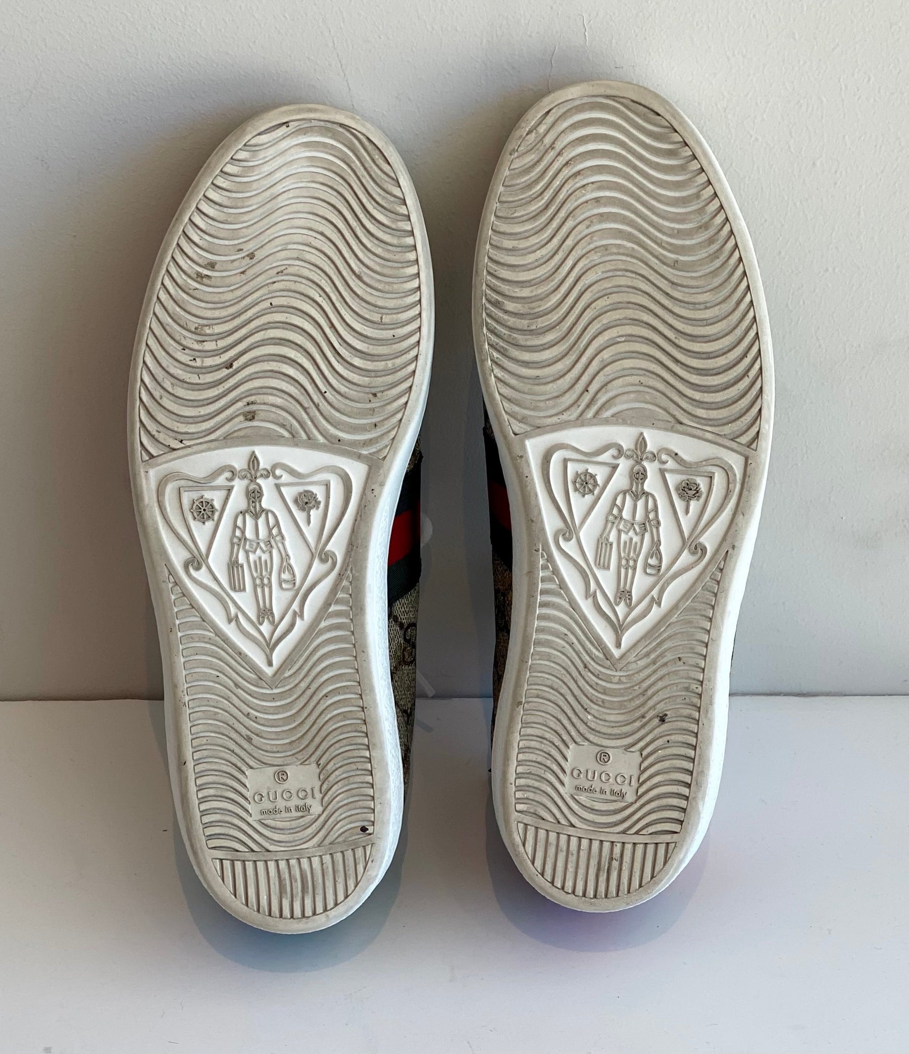 Gucci New Ace Monogram Bee Sneaker Bottom