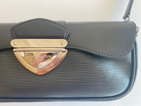 Louis Vuitton Montaigne Bag