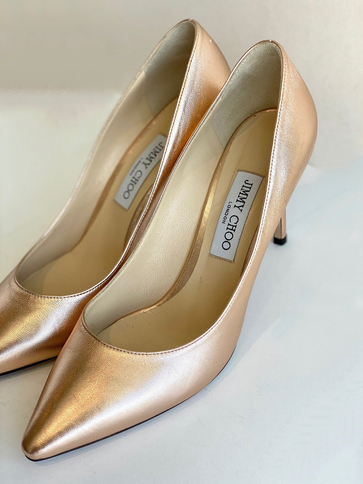 jimmy choo rose gold pointed pumps