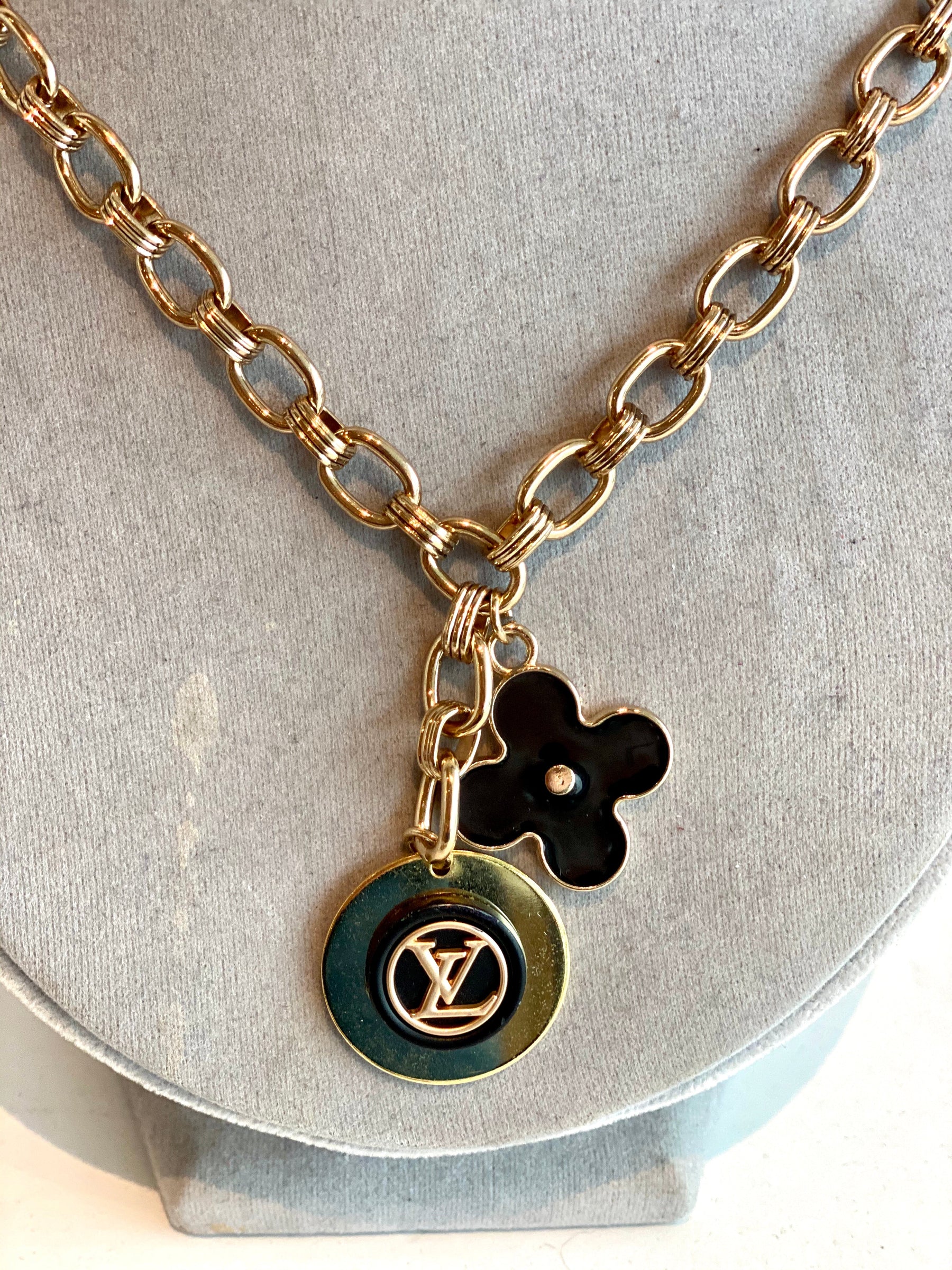 LV button necklace gold