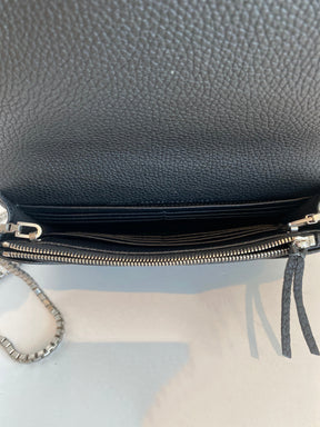 pockets inside black purse