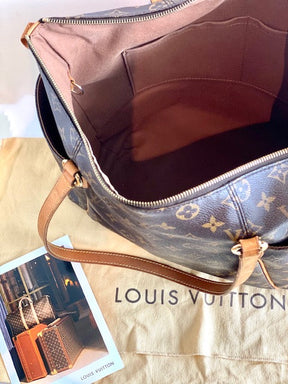 inside louis vuitton 