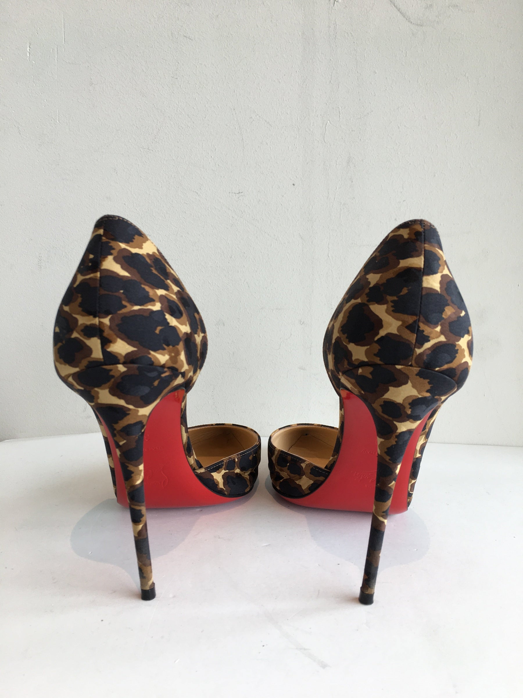 Christian louboutin leopard outlet heels