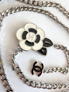 Chanel Chain Belt Silver Flower Details
