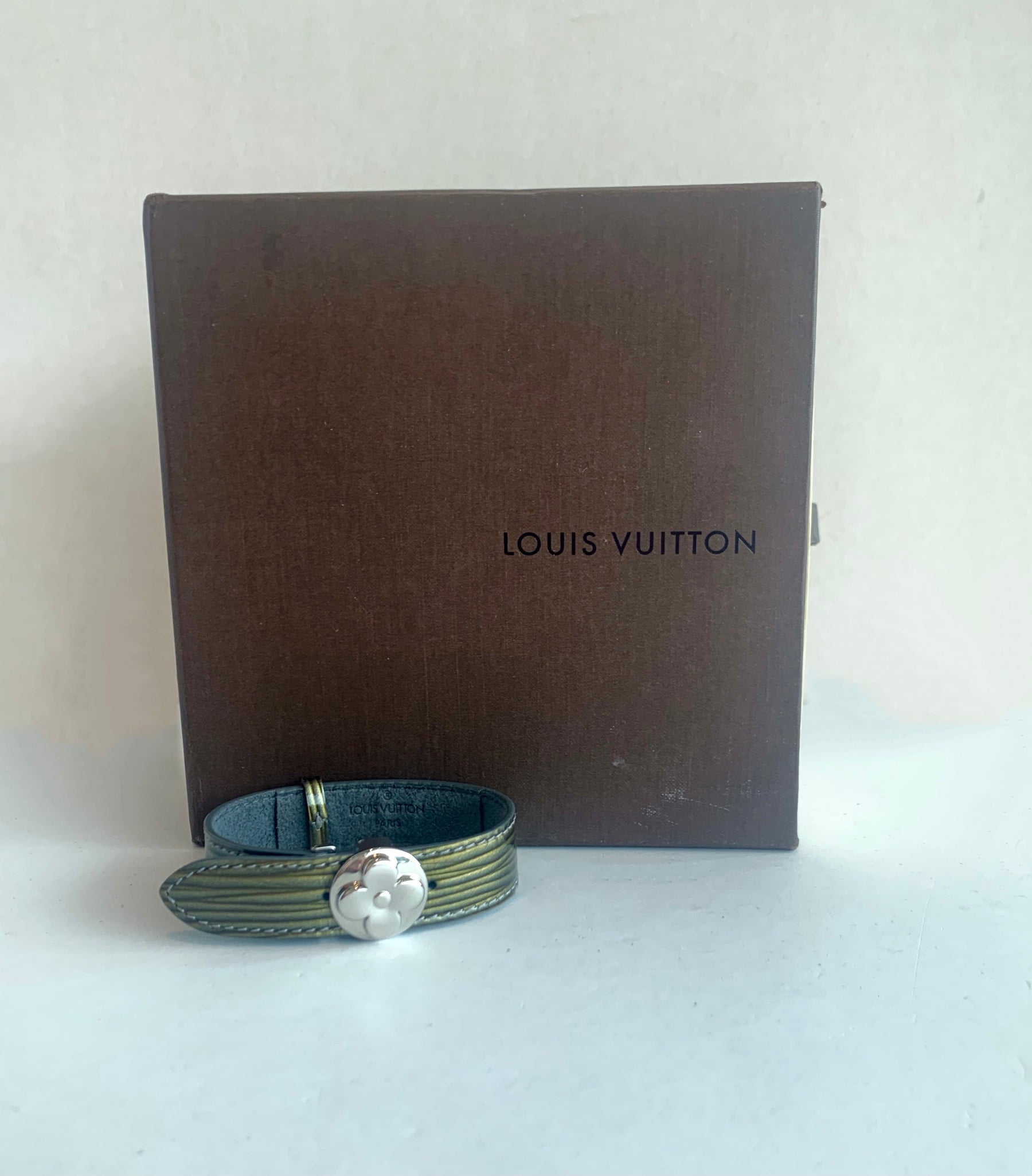 LV Bloom Bracelet Other Leathers - Fashion Jewelry