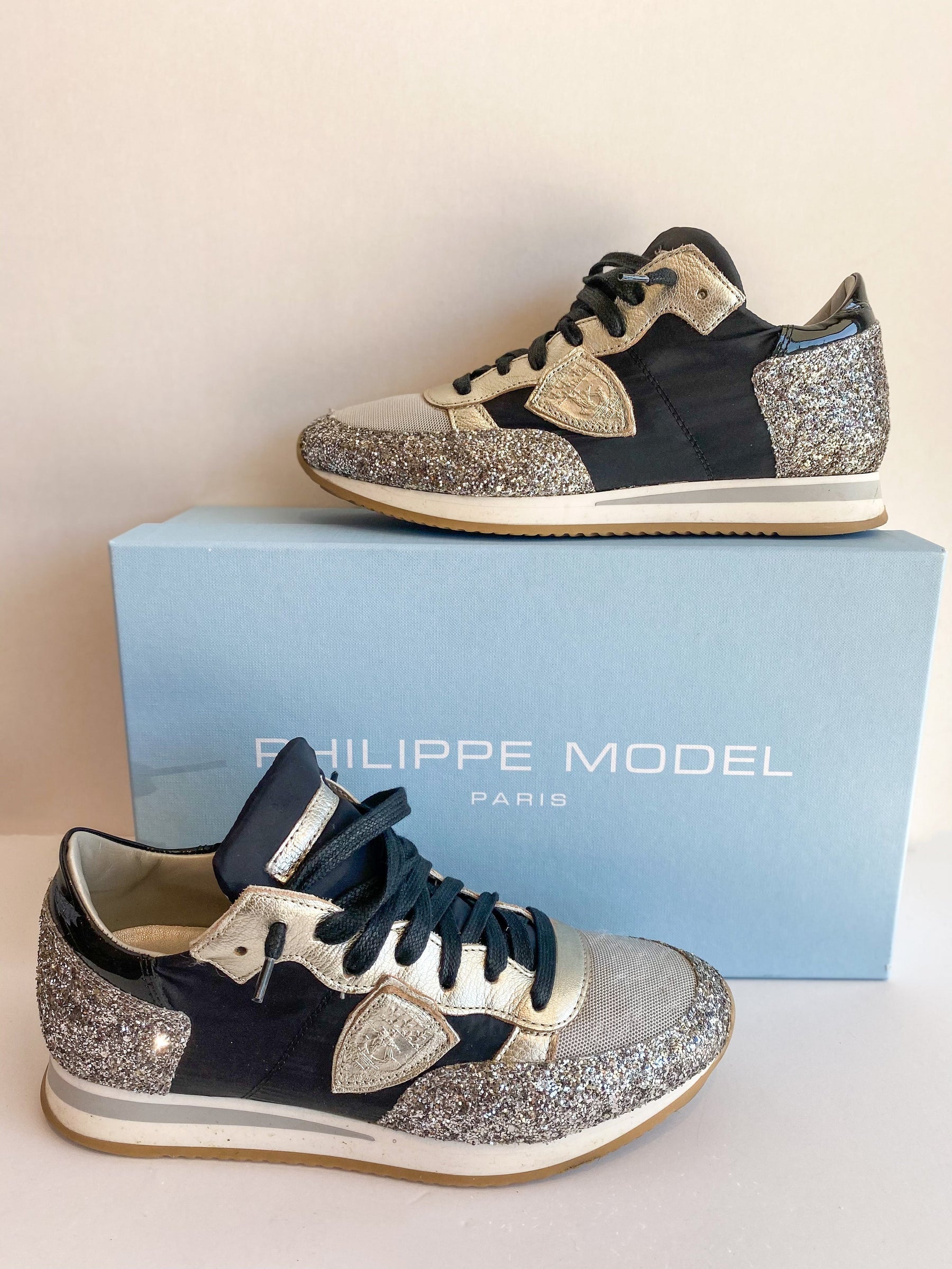 philippe model trpx basic platinum noir sneakers
